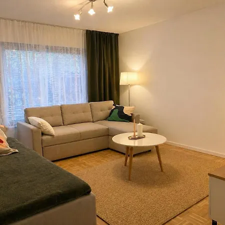 Peaceful One-bedroom Apartment, Private Yard And Parking Apartman Oulu