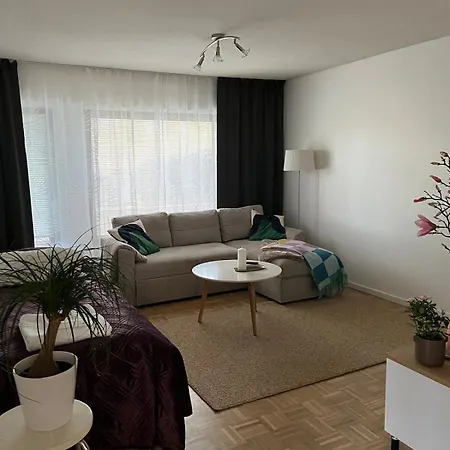 Peaceful One-bedroom Apartment, Private Yard And Parking Oulu